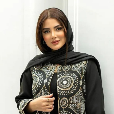 Muslim woman in embroidered abaya representing female profiles for halal matrimonial matchmaking services